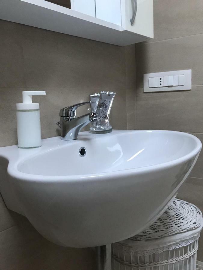 A Casa Da Anita Villa Палацоло Акрейде Екстериор снимка