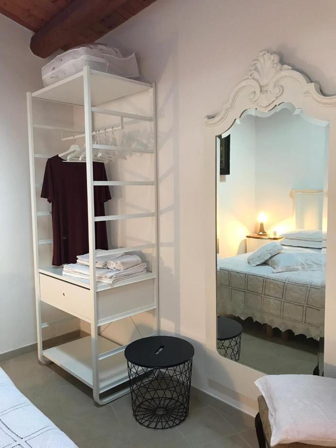 A Casa Da Anita Villa Палацоло Акрейде Екстериор снимка